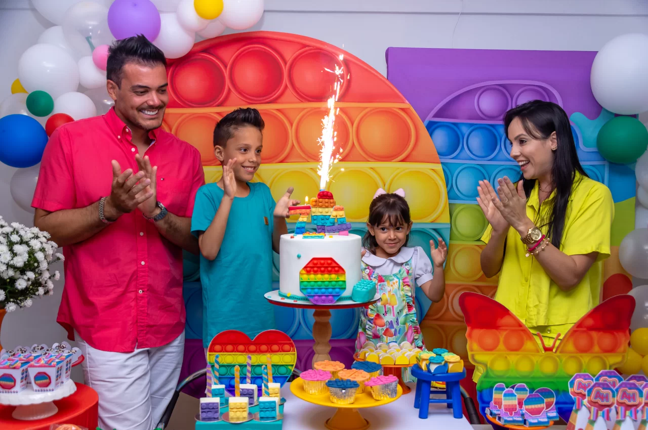 7 Anos Arthur & 4 Anos Helena