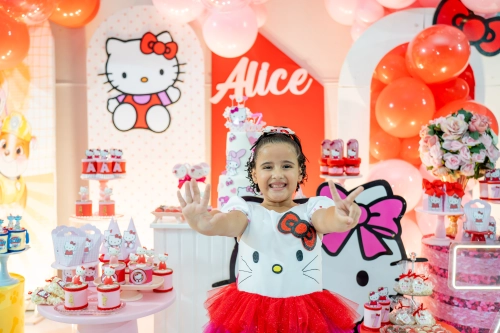 Alice faz 7 anos